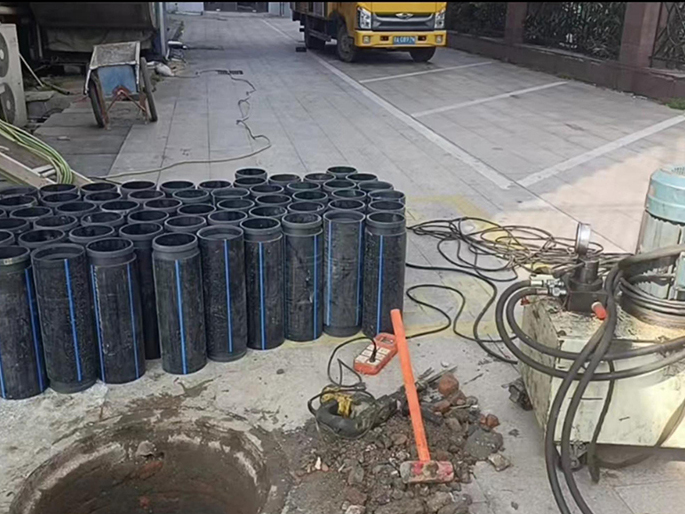 罗城PE置换管厂家 DN315置换管 非开挖管短管置换